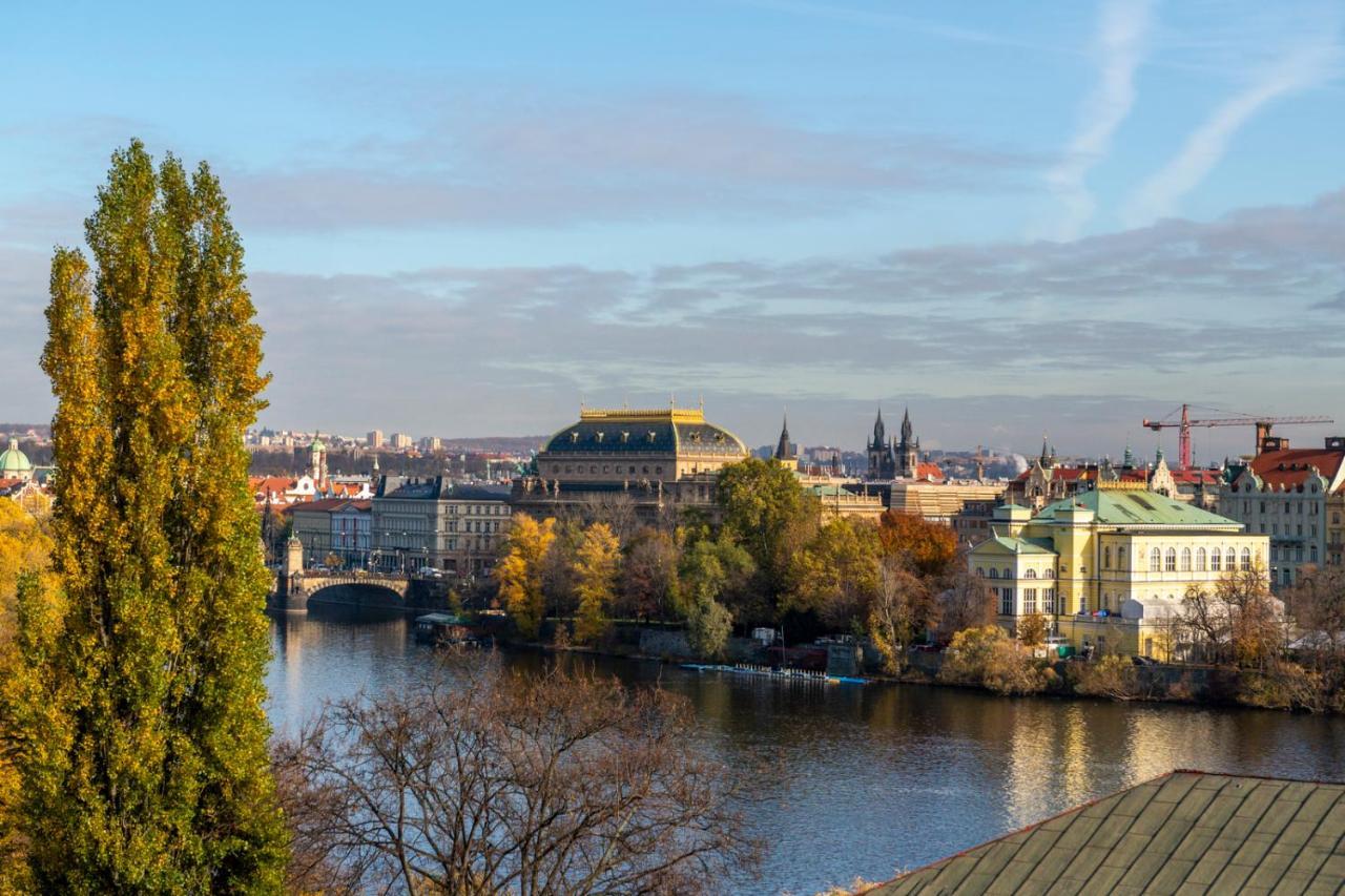 Janackovo Nabrezi 19 - Riverside Residence Prague Exterior photo