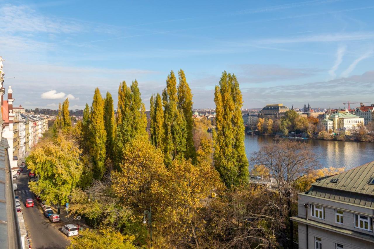 Janackovo Nabrezi 19 - Riverside Residence Prague Exterior photo